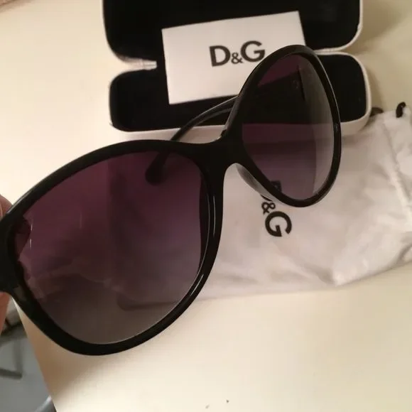 Authentic D&G Sunglasses - Picture 3 of 4